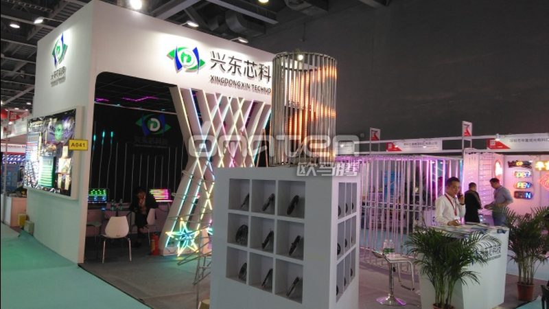 广州展台搭建材质选择：揭秘特装展台的“骨骼”与“肌理